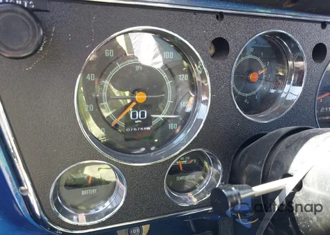 1972 Chevrolet C10 z USA, uszkodzony, nr VIN CCS142J129005